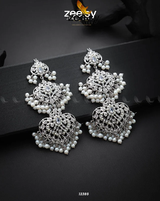 Women’s vintage-style earrings-Keerthi's Earrings