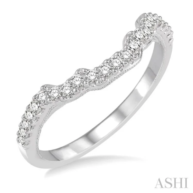 Women’s pear-shaped engagement rings-1/4 Ctw Round Diamond Wedding Band in 14K White Gold