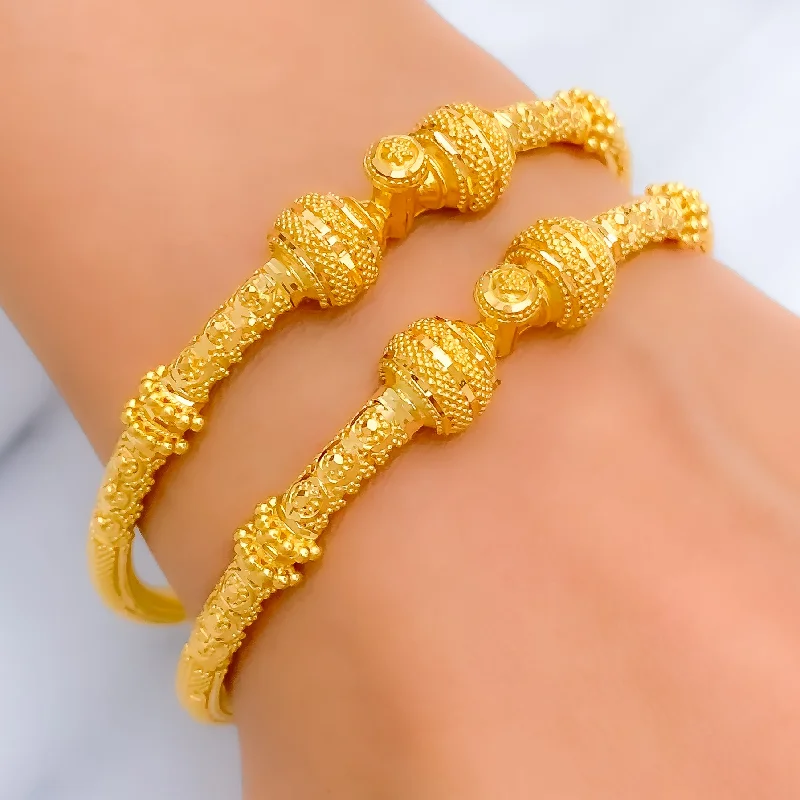 Women’s lucky charm bracelets-Glamorous Striped 22k Gold Pipe Bangles