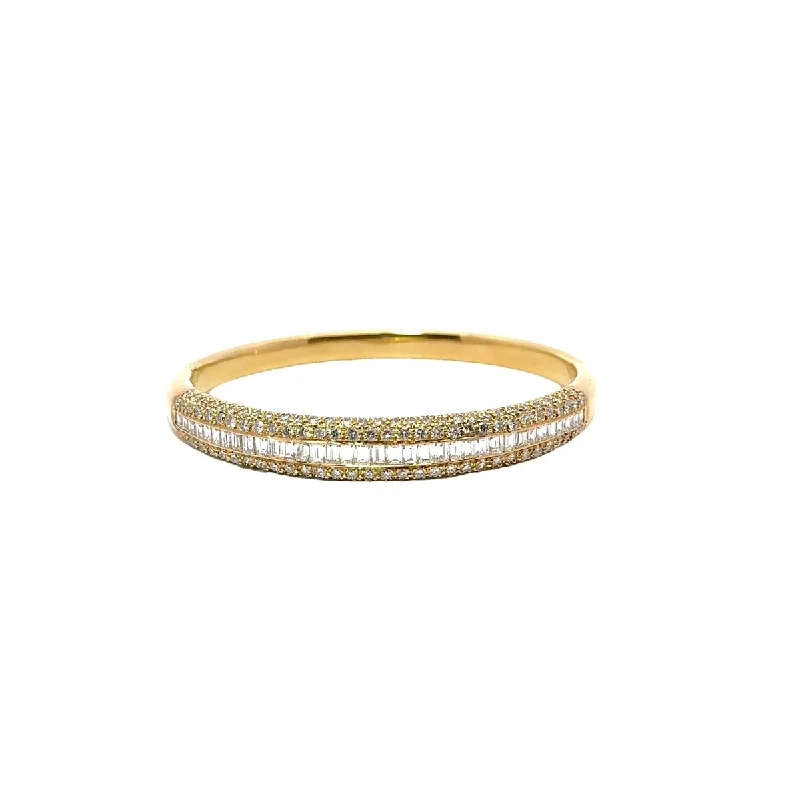 Women’s trendy bangles-Pre-Owned Diamond Bangle