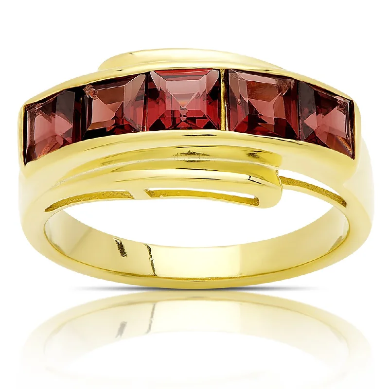 Women’s art deco rings-Dolce Giavonna Gold Over Sterling Silver Garnet Band Ring