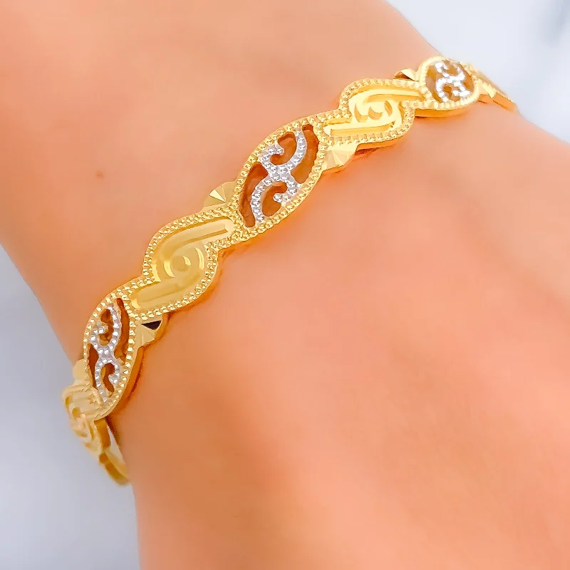 Women’s adjustable charm bracelets-Versatile Vibrant Vine 22k Gold Bangle