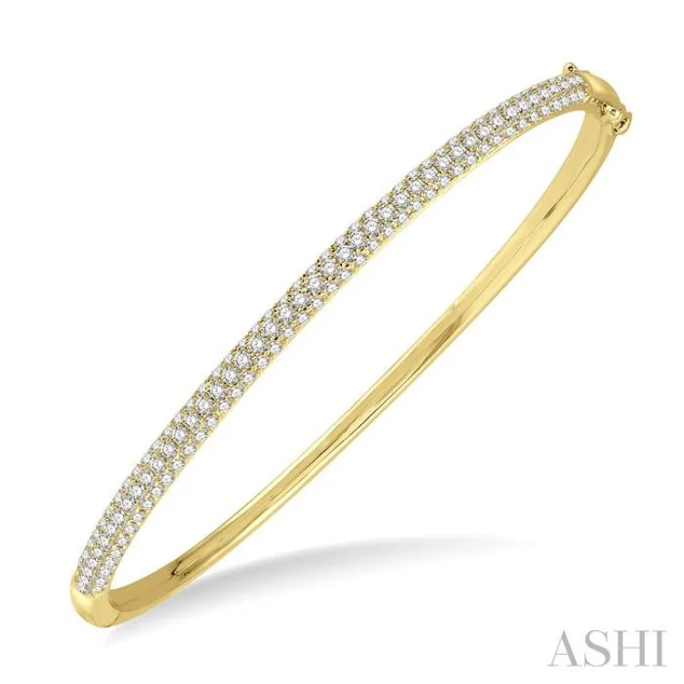 Women’s oval bracelets-1 1/2 ctw Round Cut Diamond Stackable Bangle in 14K Yellow Gold