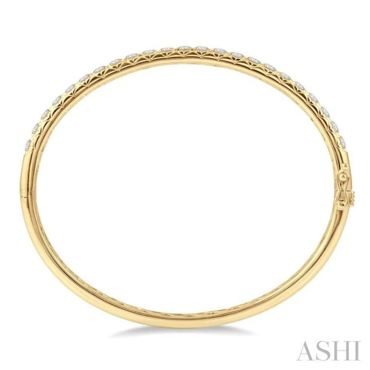 Women’s silver cuff bracelets-3 Ctw Round Cut Diamond Bangle in 14K Yellow Gold