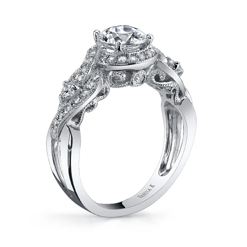 Women’s luxury diamond engagement rings-18K White Gold Halo Diamond Engagement Ring