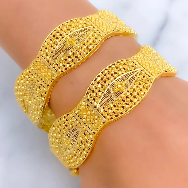 Women’s custom name bracelets-Extravagant Checkered Netted 22k Gold Bangles