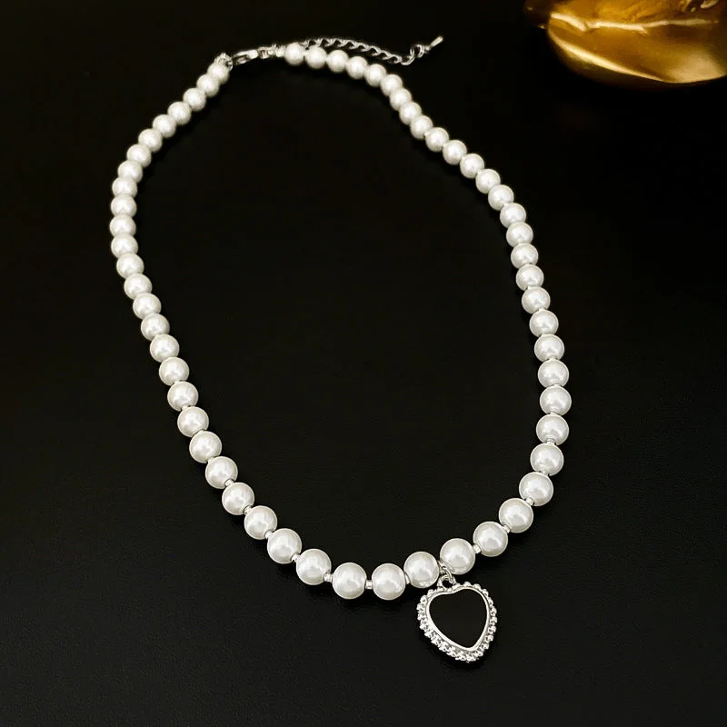 7# Necklace-Black Love Pearl