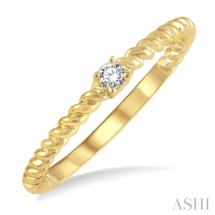 Women’s engagement rings with aquamarine-1/20 ctw Rope Shank Round Cut Diamond Petite Promise Ring in 10K Yellow Gold