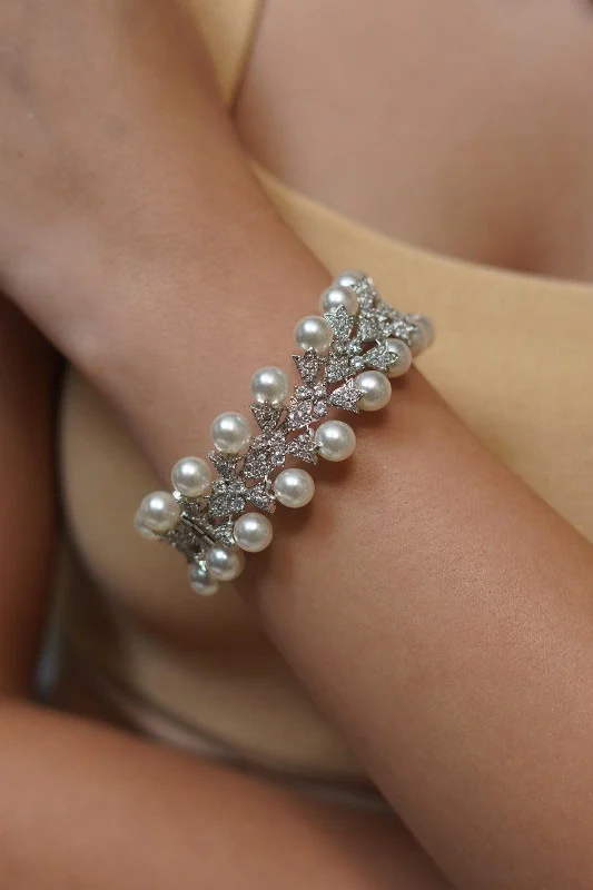 Women’s pearl bangles-Angoori Diamond Openable Kada with Pearls | Bangle