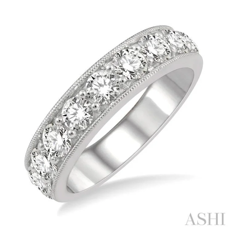 Women’s custom diamond engagement rings-2 ctw Round Cut Diamond Wedding Band in 14K White Gold