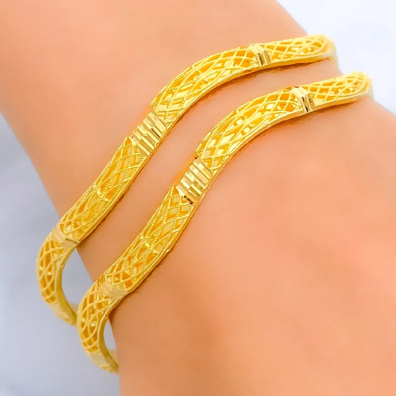 Women’s vintage bracelets-Shimmering Wavy Jali 22k Gold Bangle Pair