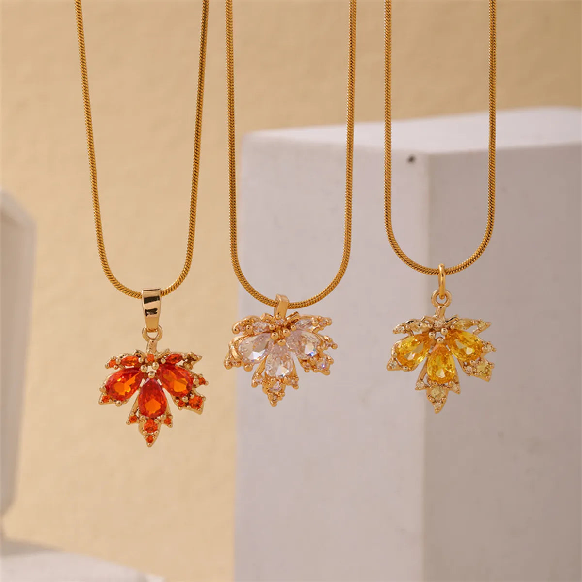 Women’s multi-strand necklaces-Casual Simple Style Classic Style Maple Leaf Stainless Steel Copper Plating Inlay Zircon Gold Plated Pendant Necklace